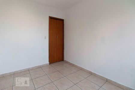 Quarto 1 de apartamento para alugar com 2 quartos, 55m² em Conjunto Residencial José Bonifácio, São Paulo