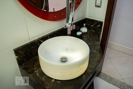 LAVABO de casa à venda com 3 quartos, 300m² em São Domingos, São Paulo