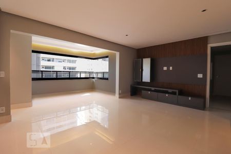 Sala de apartamento para alugar com 3 quartos, 107m² em Park Lozandes, Goiânia