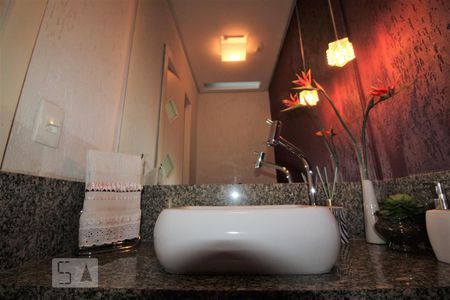 Banheiro 4 lavabo de casa à venda com 3 quartos, 185m² em Santa Maria, São Caetano do Sul