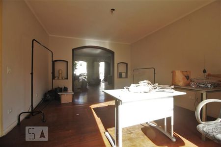 Sala de casa para alugar com 4 quartos, 380m² em Vila Inah, São Paulo