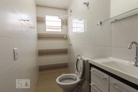 Banheiro  de casa de condomínio para alugar com 1 quarto, 35m² em Vila Carrao, São Paulo