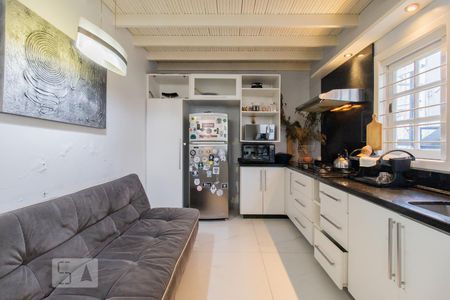 Cozinha de casa de condomínio à venda com 3 quartos, 140m² em Vila Nova, Novo Hamburgo