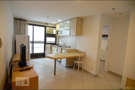 Sala de apartamento para alugar com 1 quarto, 40m² em Botafogo, Rio de Janeiro