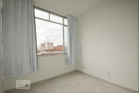 Quarto de kitnet/studio para alugar com 1 quarto, 40m² em Catete, Rio de Janeiro