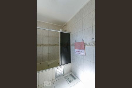 Casa à venda com 300m², 3 quartos e 4 vagas Casa à venda com 300m², 3 quartos e 4 vagasBanheiro da Suíte