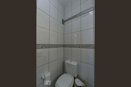 Casa à venda com 300m², 3 quartos e 4 vagas Casa à venda com 300m², 3 quartos e 4 vagasBanheiro