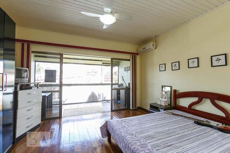 Casa à venda com 300m², 3 quartos e 4 vagas Casa à venda com 300m², 3 quartos e 4 vagasQuarto 3