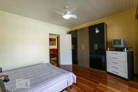 Casa à venda com 300m², 3 quartos e 4 vagas Casa à venda com 300m², 3 quartos e 4 vagasQuarto 3