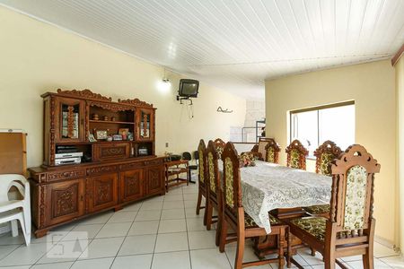 Casa à venda com 300m², 3 quartos e 4 vagas Casa à venda com 300m², 3 quartos e 4 vagasCozinha 2