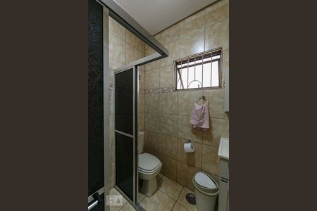 Casa à venda com 300m², 3 quartos e 4 vagas Casa à venda com 300m², 3 quartos e 4 vagasBanheiro 2