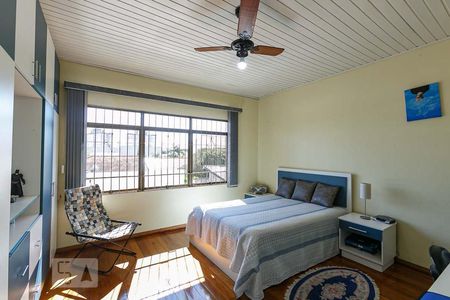 Casa à venda com 300m², 3 quartos e 4 vagas Casa à venda com 300m², 3 quartos e 4 vagasQuarto 2