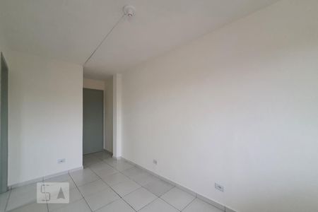 Sala/cozinha de apartamento para alugar com 1 quarto, 22m² em Vila das Mercês, São Paulo