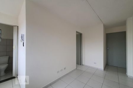 Sala/cozinha de apartamento para alugar com 1 quarto, 22m² em Vila das Mercês, São Paulo