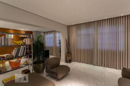 Sala de apartamento para alugar com 3 quartos, 212m² em Carmo, Belo Horizonte