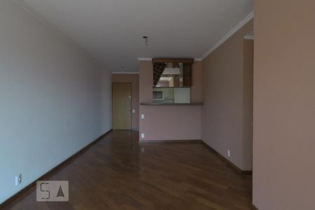 Sala de apartamento para alugar com 3 quartos, 75m² em Jardim Ampliacao, São Paulo