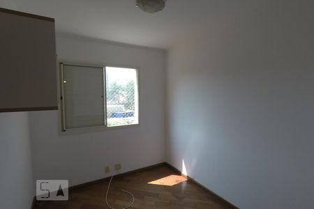 Quarto de apartamento para alugar com 3 quartos, 75m² em Jardim Ampliacao, São Paulo