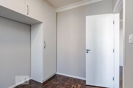 Quarto1 de apartamento para alugar com 2 quartos, 70m² em Centro, Curitiba