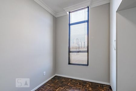 Quarto1 de apartamento para alugar com 2 quartos, 70m² em Centro, Curitiba