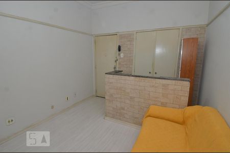 Sala de apartamento à venda com 1 quarto, 35m² em Copacabana, Rio de Janeiro