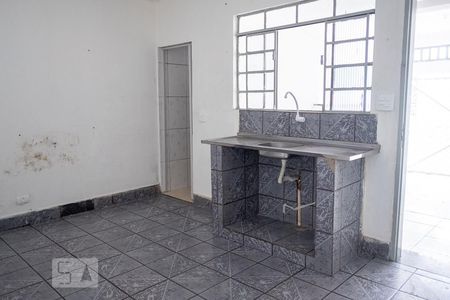 Cozinha de casa para alugar com 1 quarto, 40m² em Vila Brasil, São Paulo