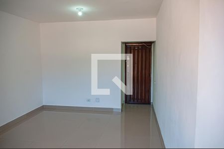 sala de apartamento para alugar com 2 quartos, 62m² em Pechincha, Rio de Janeiro