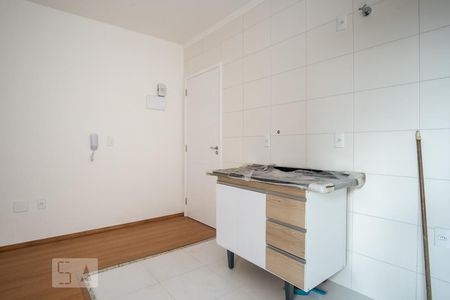 Sala - Cozinha de apartamento para alugar com 2 quartos, 43m² em Parque da Vila Prudente, São Paulo