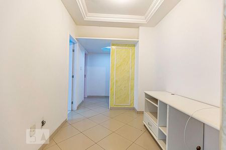 Corredor de apartamento para alugar com 3 quartos, 198m² em Pituba, Salvador