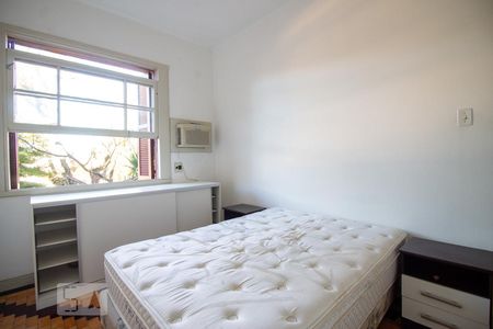 Quarto 1 de apartamento à venda com 2 quartos, 56m² em Petrópolis, Porto Alegre