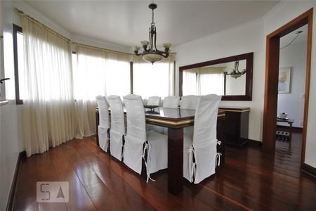 Sala de jantar de apartamento para alugar com 4 quartos, 306m² em Vila Morumbi, São Paulo