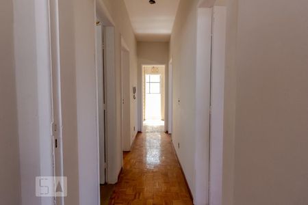Corredor de apartamento para alugar com 4 quartos, 70m² em Glória, Belo Horizonte