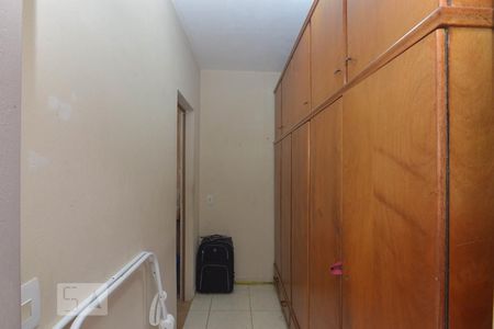 Closet da Suíte 1 de casa à venda com 3 quartos, 200m² em Sítio do Morro, São Paulo