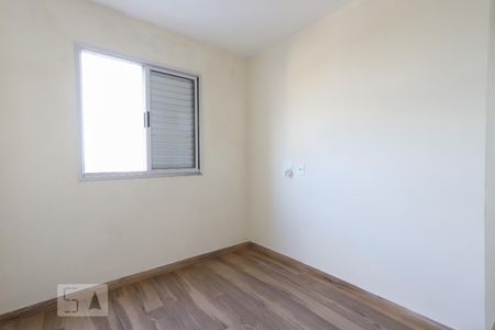 Quarto 2 de apartamento para alugar com 2 quartos, 47m² em Estância Jaraguá, São Paulo