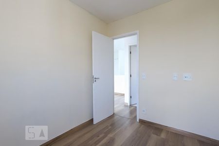 Quarto 1 de apartamento para alugar com 2 quartos, 47m² em Estância Jaraguá, São Paulo