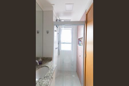 Apartamento à venda com 72m², 2 quartos e 1 vaga Apartamento à venda com 72m², 2 quartos e 1 vagaBanheiro da Suíte