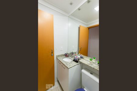 Apartamento à venda com 72m², 2 quartos e 1 vaga Apartamento à venda com 72m², 2 quartos e 1 vagaBanheiro Social