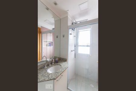 Apartamento à venda com 72m², 2 quartos e 1 vaga Apartamento à venda com 72m², 2 quartos e 1 vagaBanheiro da Suíte