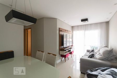 Apartamento à venda com 72m², 2 quartos e 1 vagaSala