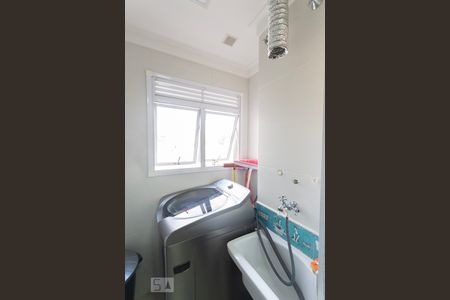 Apartamento à venda com 72m², 2 quartos e 1 vaga Apartamento à venda com 72m², 2 quartos e 1 vagaÁrea de Serviço