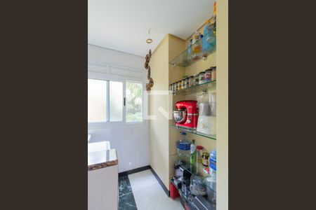 Cozinha e Área de Serviço de apartamento à venda com 2 quartos, 56m² em Ipanema, Porto Alegre