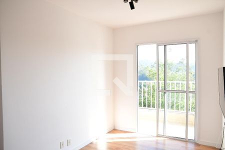 Sala de apartamento para alugar com 2 quartos, 57m² em Granja Clotilde, Cotia