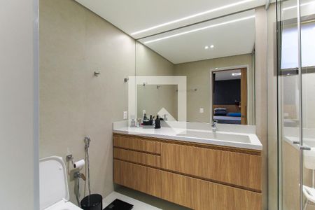 Apartamento à venda com 200m², 3 quartos e 2 vagas Apartamento à venda com 200m², 3 quartos e 2 vagasBanheiro da Suíte 3