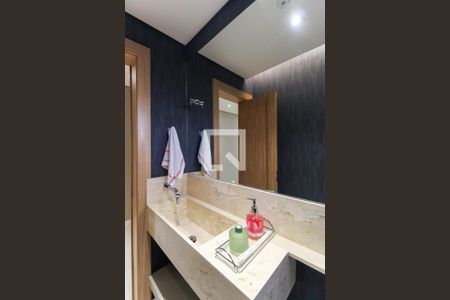 Apartamento à venda com 200m², 3 quartos e 2 vagas Apartamento à venda com 200m², 3 quartos e 2 vagasLavabo