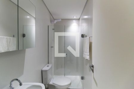 Apartamento à venda com 200m², 3 quartos e 2 vagas Apartamento à venda com 200m², 3 quartos e 2 vagasBanheiro de serviço