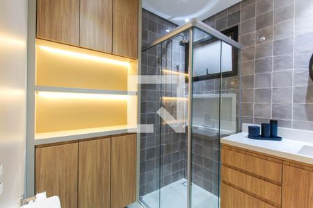 Apartamento à venda com 200m², 3 quartos e 2 vagas Apartamento à venda com 200m², 3 quartos e 2 vagasBanheiro