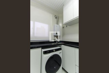 Apartamento à venda com 200m², 3 quartos e 2 vagas Apartamento à venda com 200m², 3 quartos e 2 vagasÁrea de Serviço