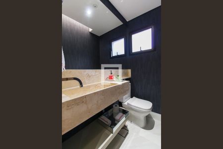 Apartamento à venda com 200m², 3 quartos e 2 vagas Apartamento à venda com 200m², 3 quartos e 2 vagasLavabo