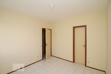 Suite de apartamento para alugar com 3 quartos, 145m² em Jardim Atlântico, Florianópolis