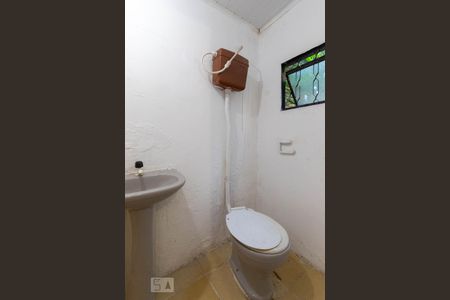 Banheiro de casa para alugar com 1 quarto, 30m² em Nonoai, Porto Alegre