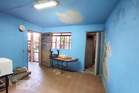 Casa à venda com 220m², 3 quartos e 2 vagas Casa à venda com 220m², 3 quartos e 2 vagasQuarto de Serviço